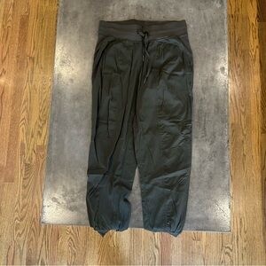 Lululemon dance jogger